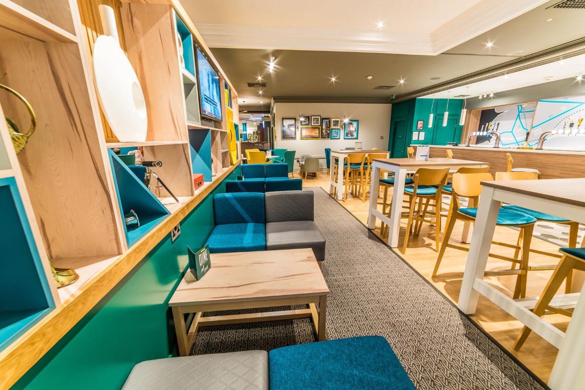 Holiday Inn Leeds Brighouse By Ihg Exterior foto